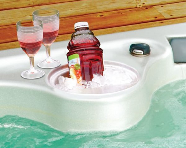 Convenient Ice Bucket